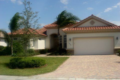 2nd image of 8806 Spinner Cove Ln