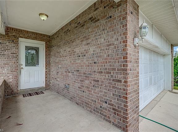 5th image of 503 Scott Ave
