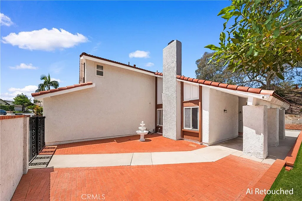4 bed, 1977 sqft, $5,500 — Photo 3