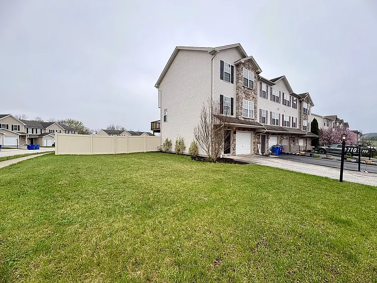 710 Rachel Dr — Photo 37