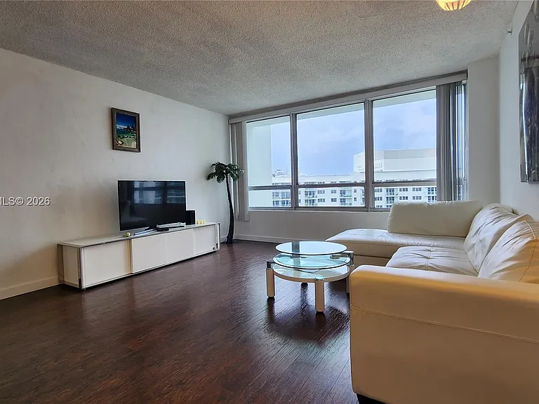 1500 Bay Rd #1550S — Photo 3