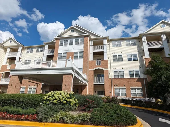 2605 Chapel Lake Dr APT 307, Gambrills, MD 21054