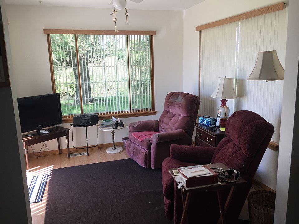 1st image of 1896 Willow Circle Dr