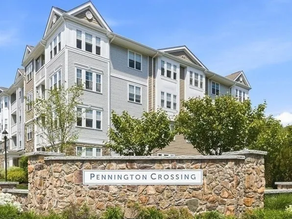 1102 Pennington Dr #1102, Walpole, MA 02081