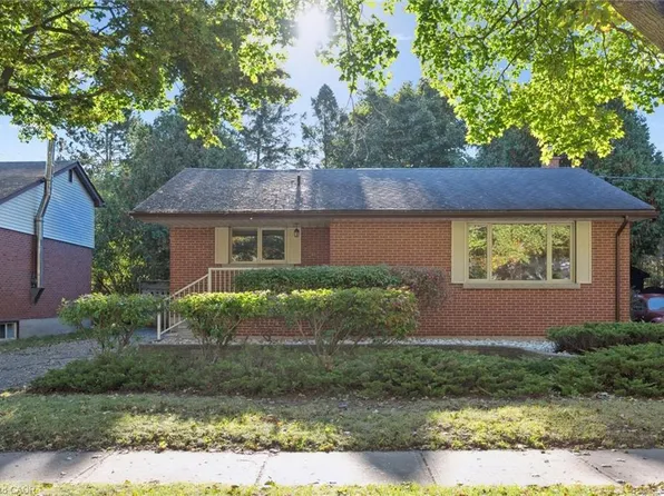 228 Water St, Guelph, ON N1G 1B2