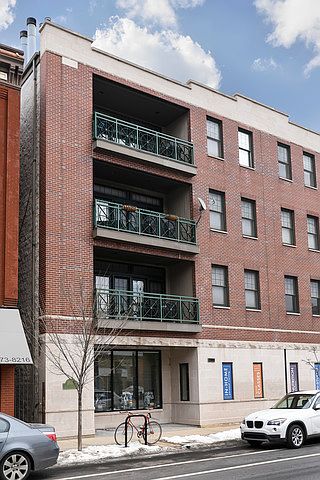 1st image of 2671 N Lincoln Ave APT 2E