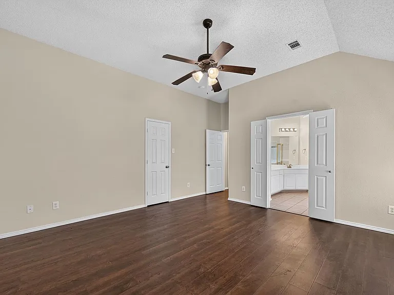 3960 Bexhill Dr — Photo 17
