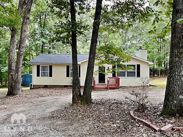135 Pine Dr