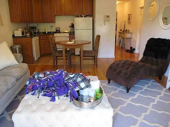3rd image of 2804 31st St APT 2A