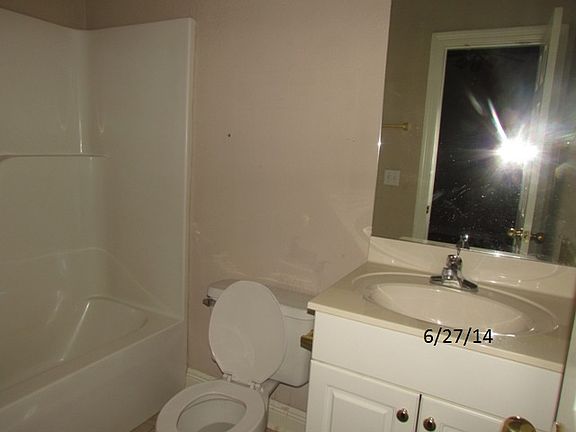 3rd image of 987 Saint Andrews Ln