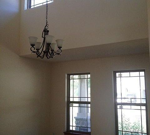 3rd image of 151 Yellowstone Dr