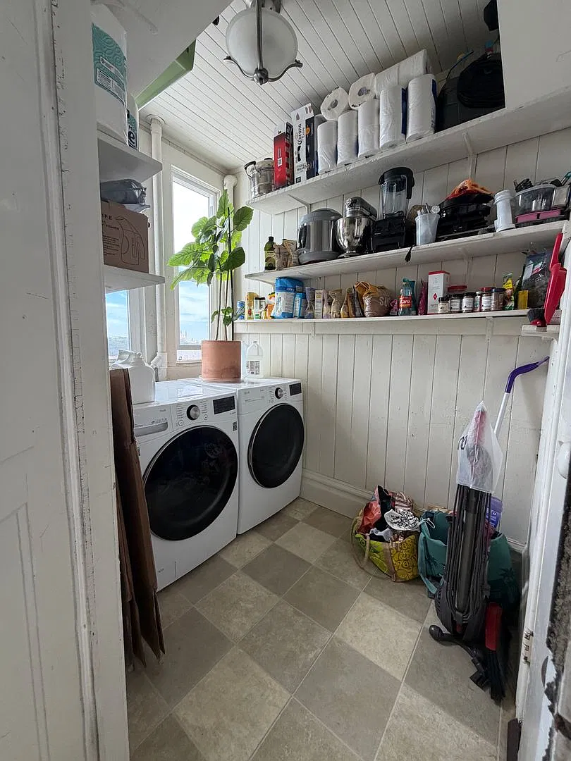 1382 5th Ave #5 - Image 3