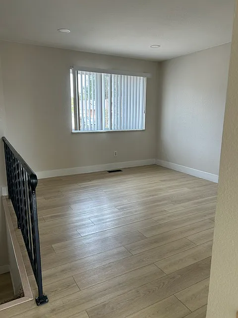 4 bed, 1460 sqft, $2,400 — Photo 3