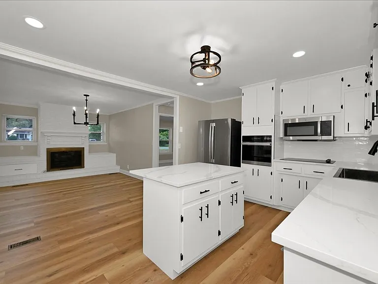 1208 Spruce St SE — Photo 7