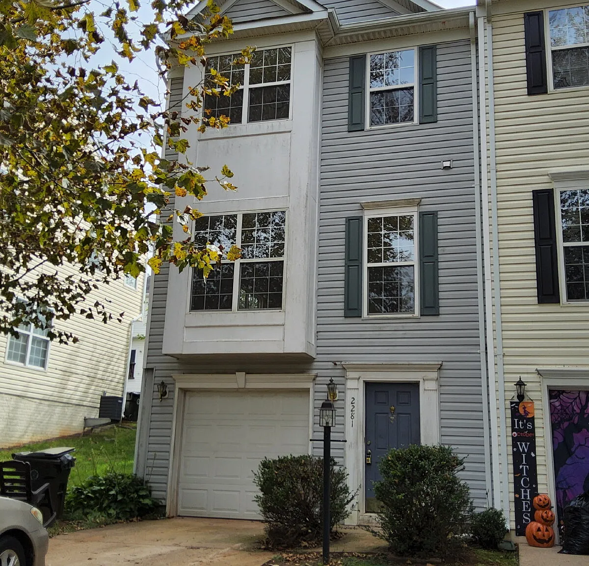 3 bed, 2.5 bath, $2,235 — Photo 1