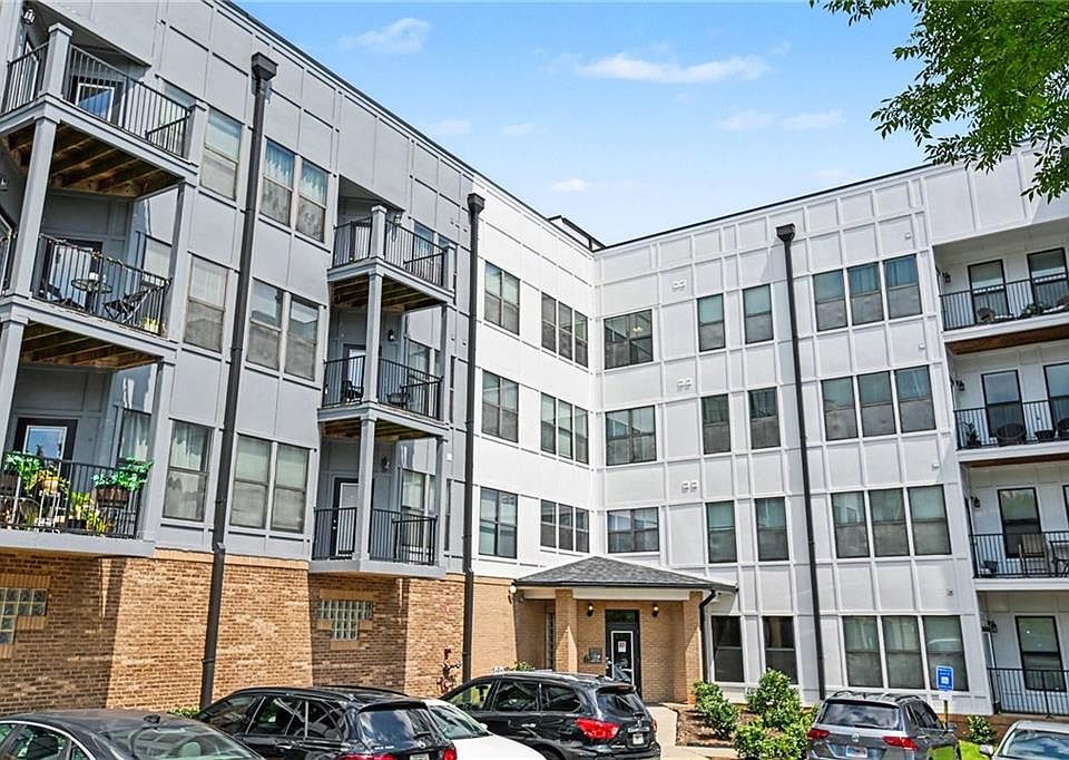 1st image of 898 Oak St SW Unit 1220