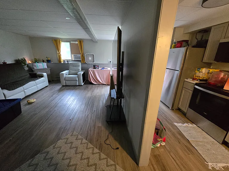 3400 W Alvina Ave — Photo 8
