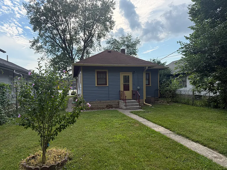 145 S Bancroft St — Photo 4