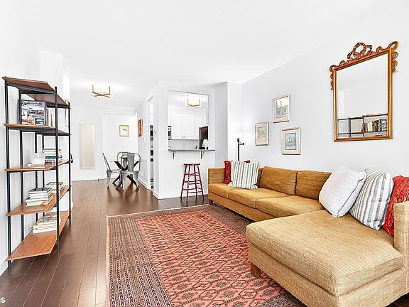 3rd image of 520 E 72nd St APT 3G