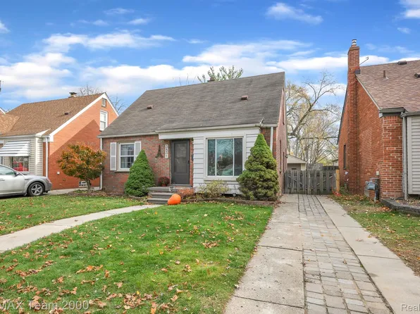 3831 Grindley Park St, Dearborn, MI 48124