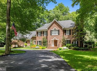 9800 Arnon Chapel Rd, Great Falls, VA 22066