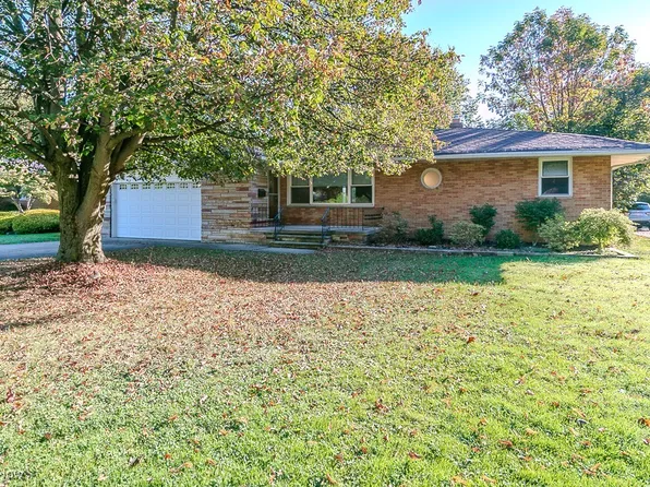 5831 Alberta Dr, Lyndhurst, OH 44124