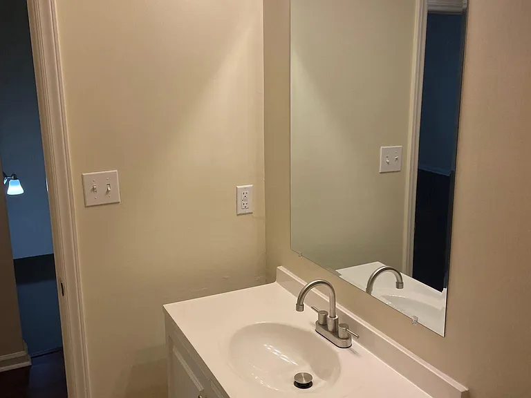 224 Bridgefield Pl #B — Photo 11