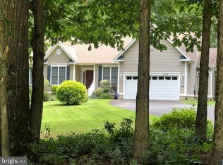 11113 Piney Forest Dr, Bumpass, VA 23024