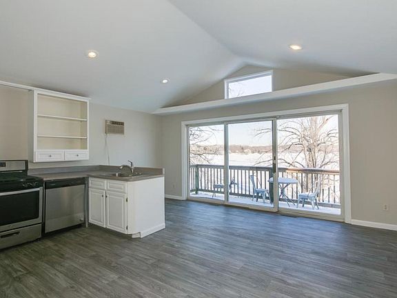 5th image of 3403 Lake Johanna Blvd