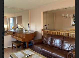 13951 Winding Ridge Ln, Centreville, VA 20121