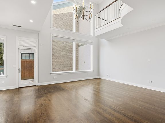 3rd image of 21 Rivers Edge Dr #21