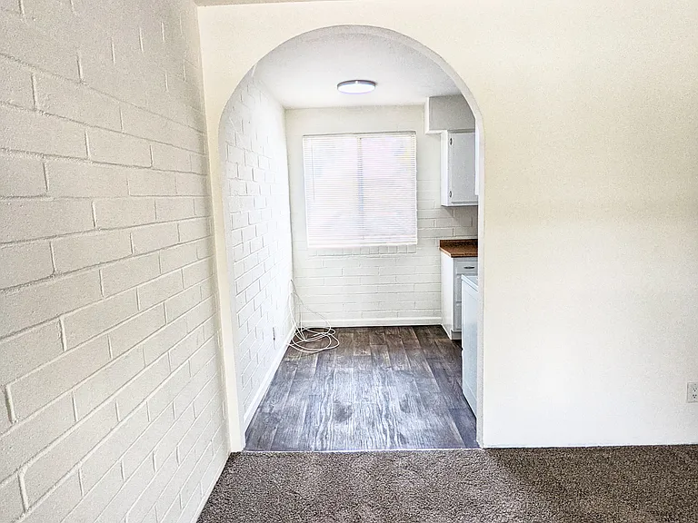 Winterhaven Apartments — Photo 19