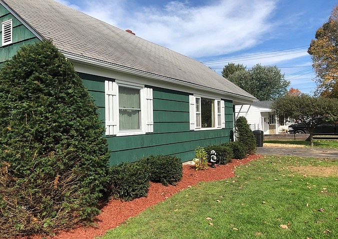 1st image of 35 Edgewood Dr