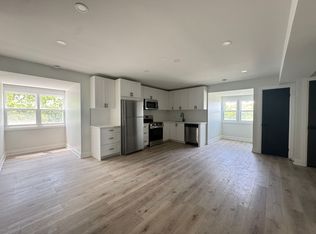 125 Mount Albion Rd #UNIT-6-, Hamilton, ON L8K5S7