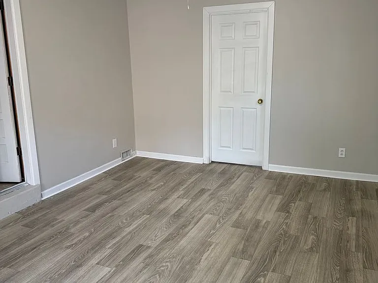 202 Pleasant Hill Dr — Photo 5