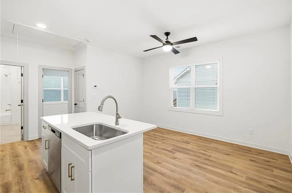 1 bed, 1.0 bath, 530 sqft, $2,000 — Photo 4