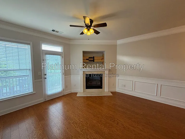 221 16th St NW #3 — Photo 15