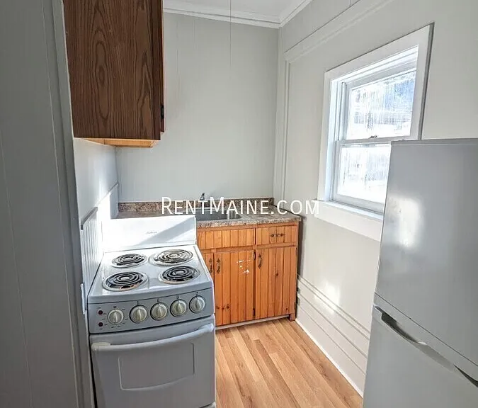 99 Center St #1 — Photo 3