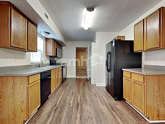 3rd image of 1219 Alston Hill Dr