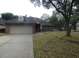 8427 Shadow Gate Ct, Houston, TX 77040