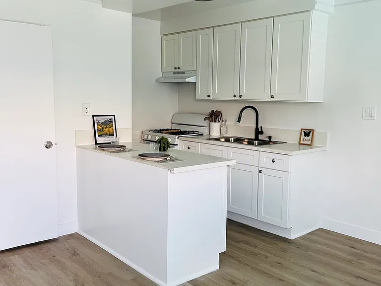 10341 Zelzah Ave #2 — Photo 20