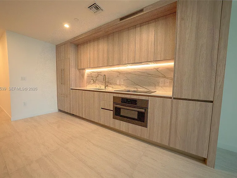 77 SE 5th St #2203 — Photo 3