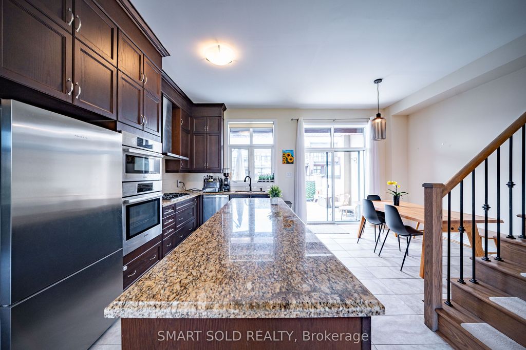 22 Heriot Pl, Vaughan, ON - More