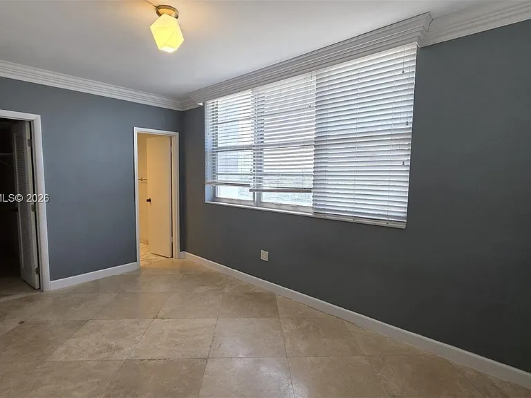 5825 Collins Ave #9C — Photo 30