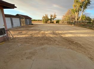 33744 Rabbit Springs Rd, Lucerne Valley, CA 92356