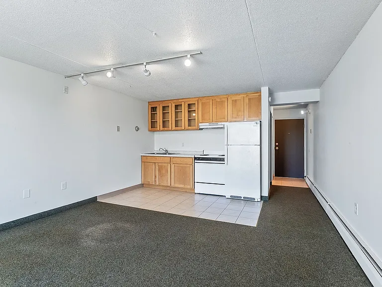1414 S 3rd St — Photo 55