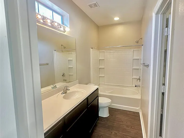 61 Woodland Hills Dr #B — Photo 16