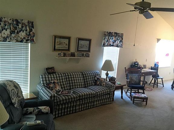 3rd image of 101 Jarett Rd