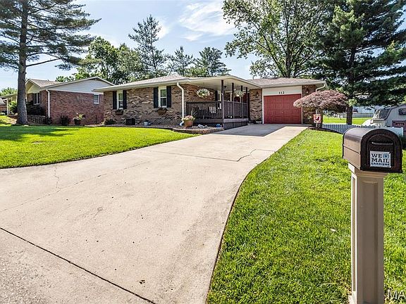 2nd image of 112 Lakeside Dr