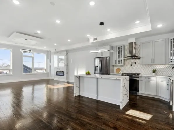 122 Terrace Avenue image 11 of 37